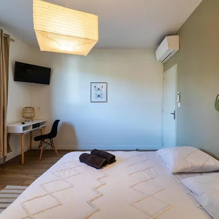 Coconut Palm Luxury Apartment *